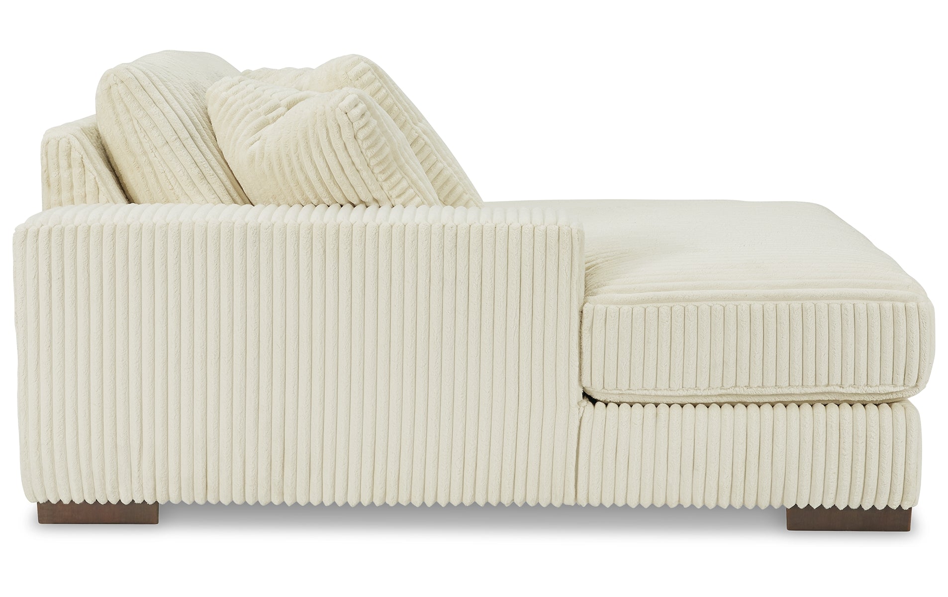 Lindyn Super Chaise