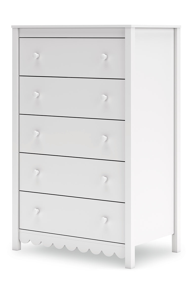 Hallityn Chest of Drawers