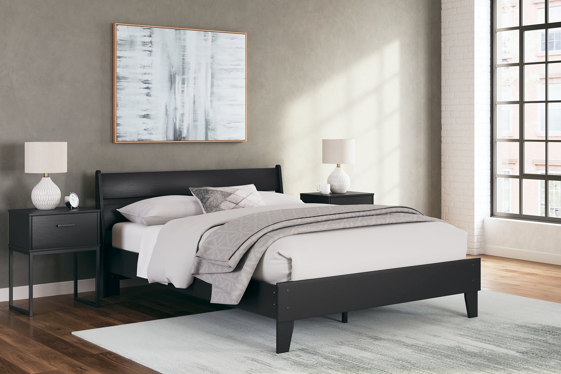 Socalle Queen Panel Platform Bed with 2 Nightstands