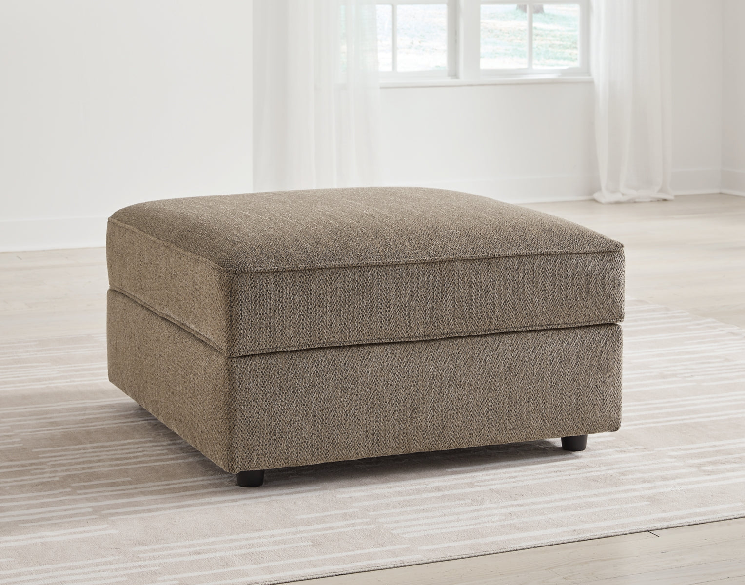 O'Phannon 2-Piece Sectional with Ottoman