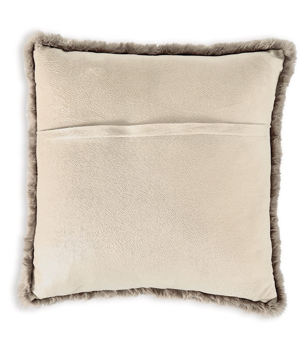 Gariland Pillow (Set of 4)