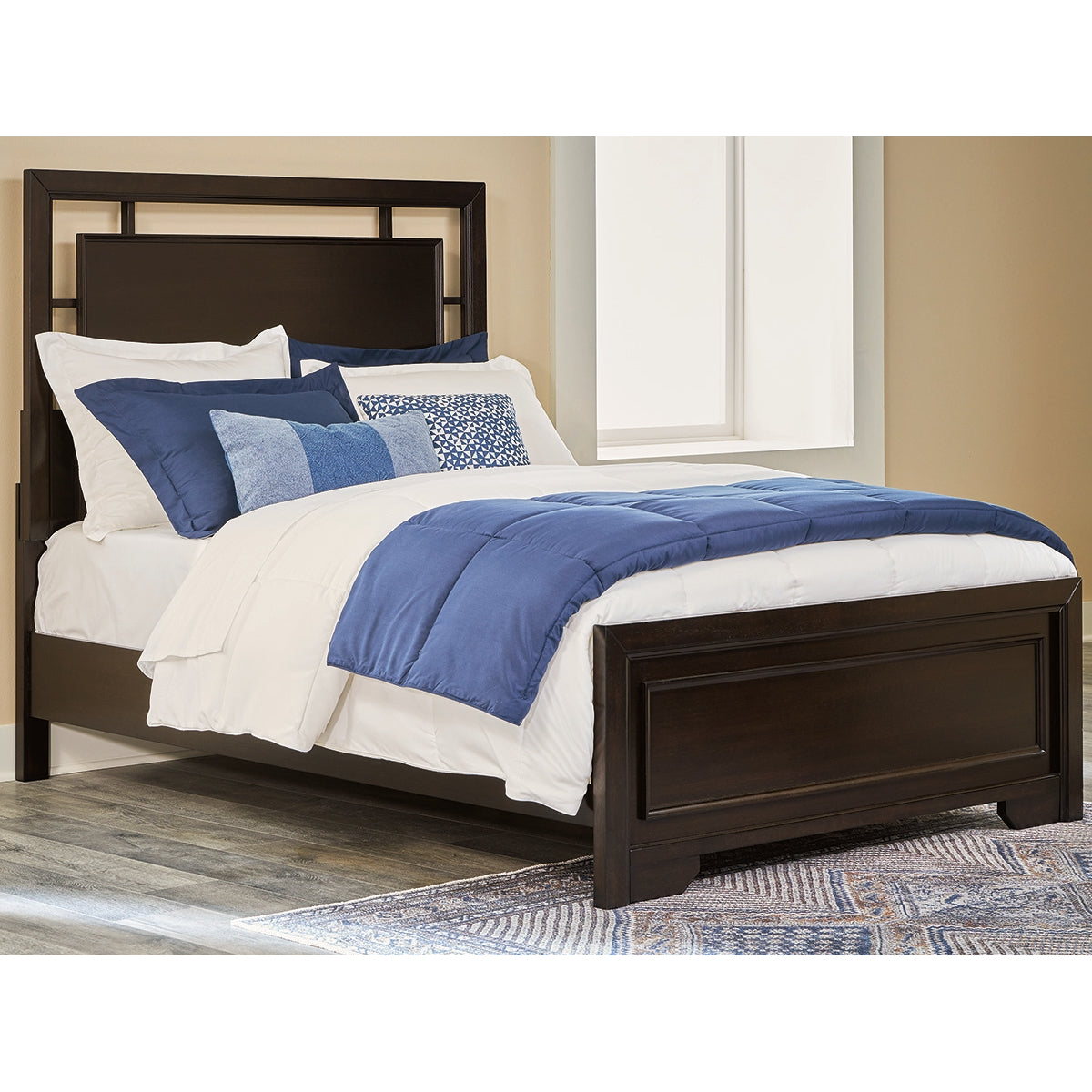 Covetown Full Panel Bed with Dresser and Nightstand