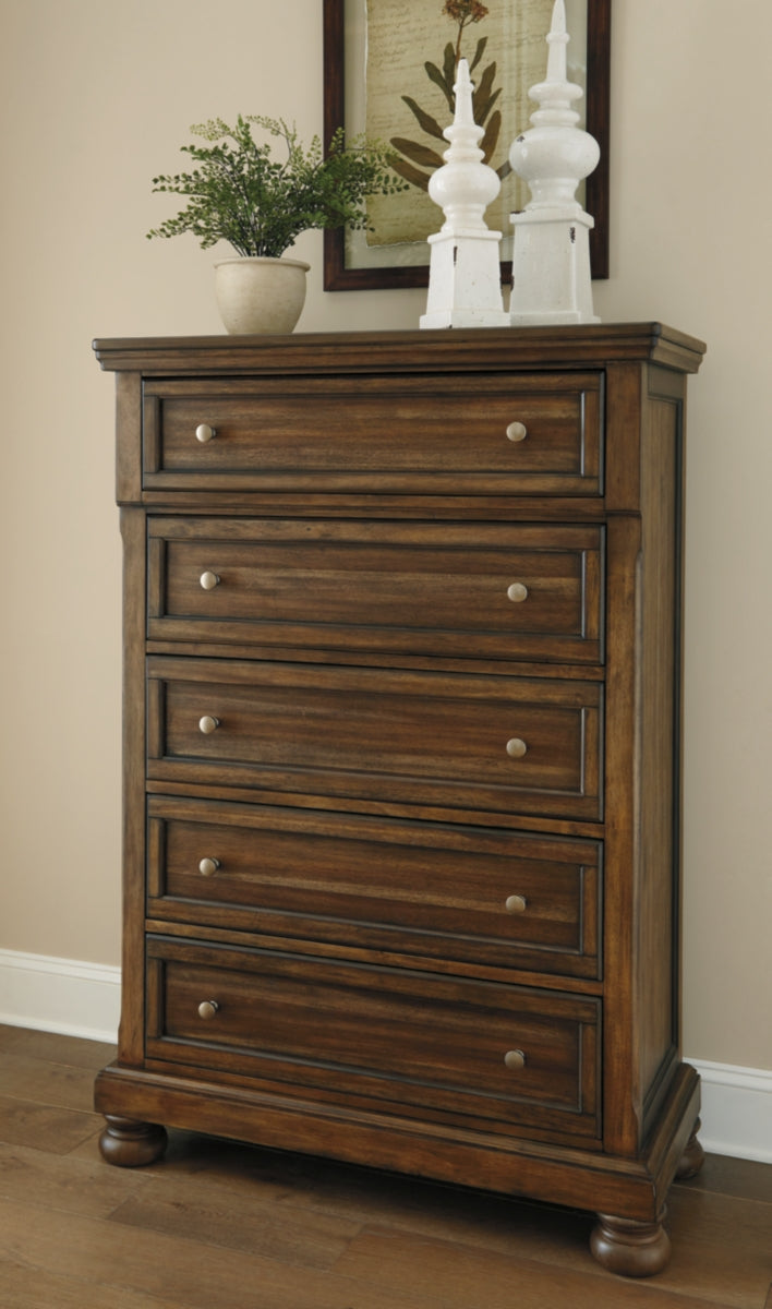 Flynnter Queen Panel Bed with Mirrored Dresser and Chest