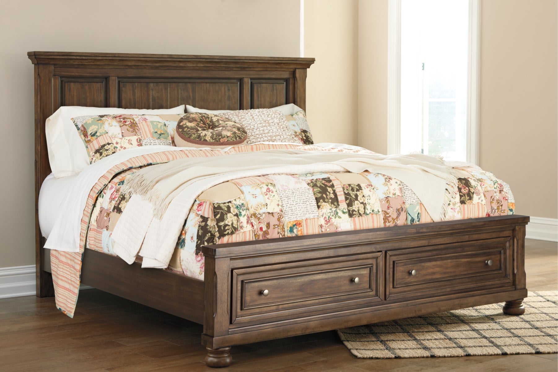 Flynnter King Panel Bed with 2 Storage Drawers with Mirrored Dresser, Chest and 2 Nightstands