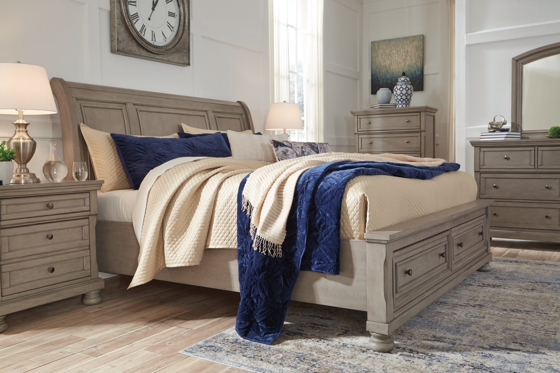 Lettner Queen Sleigh Bed with 2 Storage Drawers