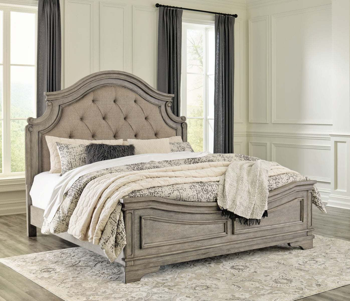 Lodenbay King Panel Bed with Mirrored Dresser and Chest