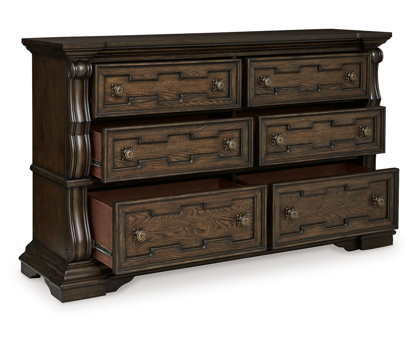 Maylee Dresser