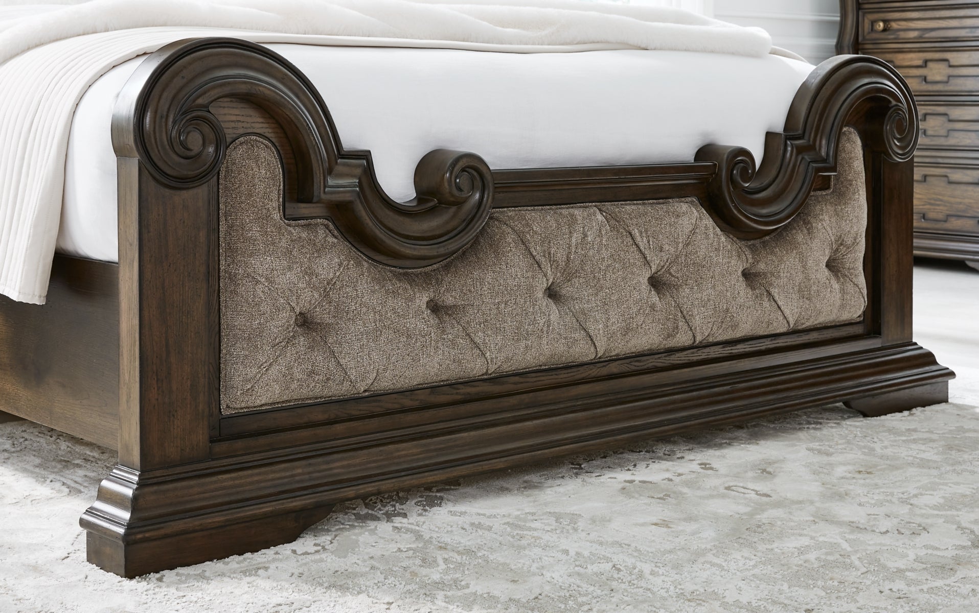 Maylee King Upholstered Bed with Mirrored Dresser