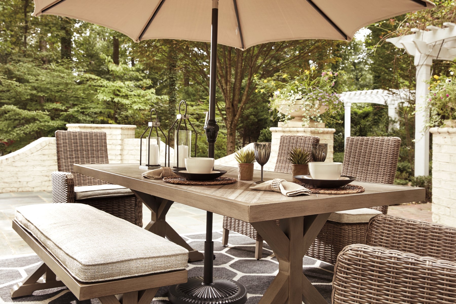 Beachcroft Outdoor Dining Table and 4 Chairs